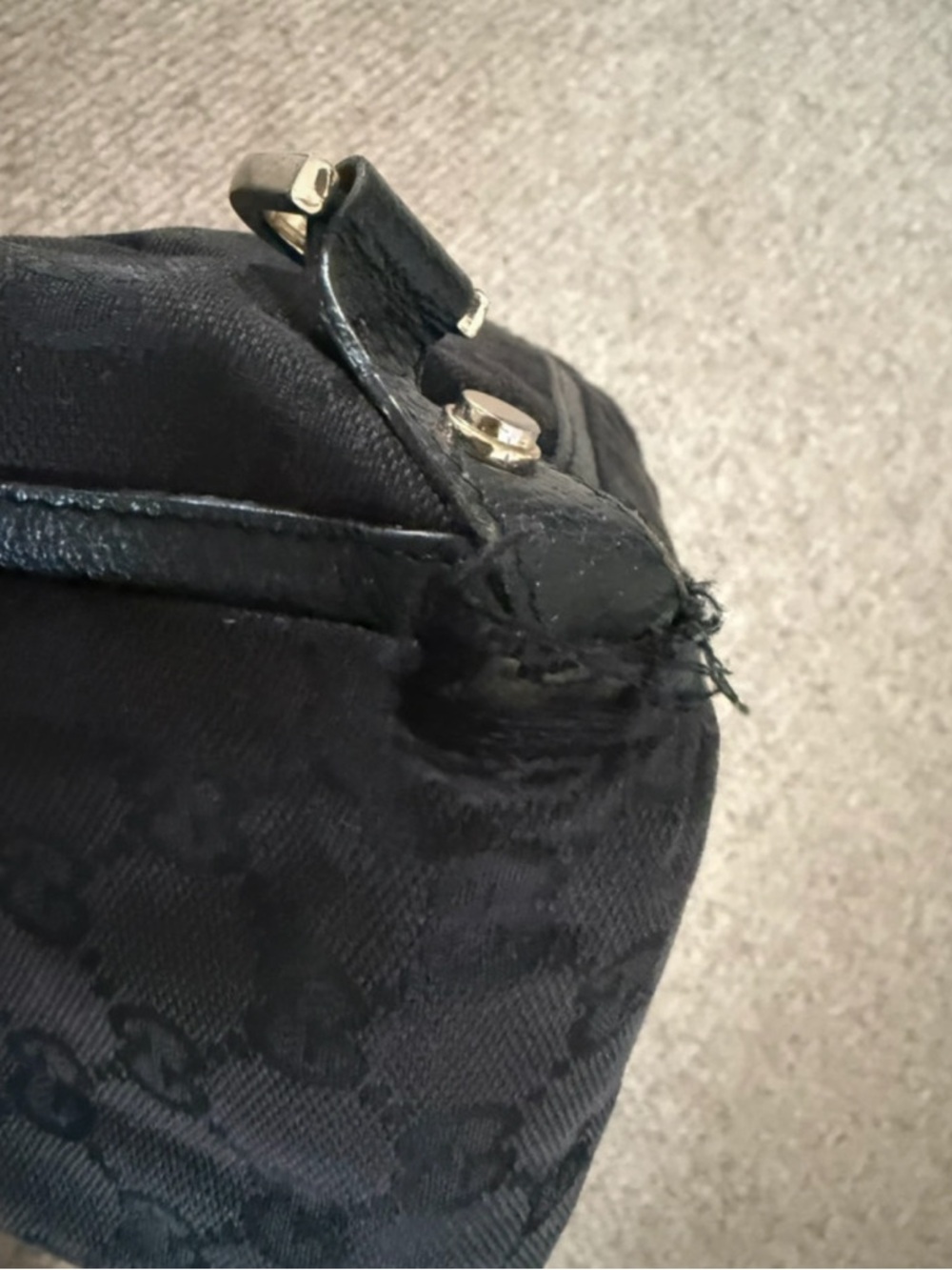 Gucci Black Signature GG Tote with Gold Hardware - Picture 3 of 6